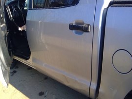 2011 TOYOTA TUNDRA, SILVER, SR5 MODEL, CREW CAB, 5.7L, AT, 4WD. Z26265